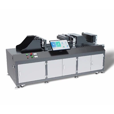 Mașină de imprimat digital color pentru carton paginat